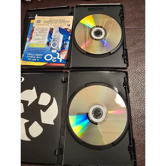 4 animated movie DVDs: Flushed Away/The Croods/Rio/Rio 2 - Picture 4 of 6